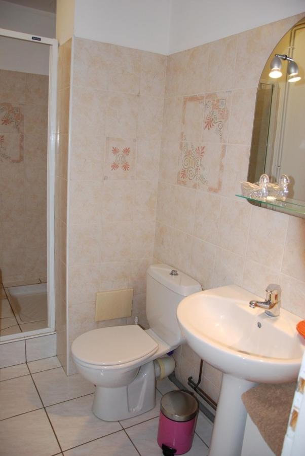 Chez Sophie -Chambres D'Hotes, Gite Et Gite Equestre Clermont-Dessous Екстериор снимка